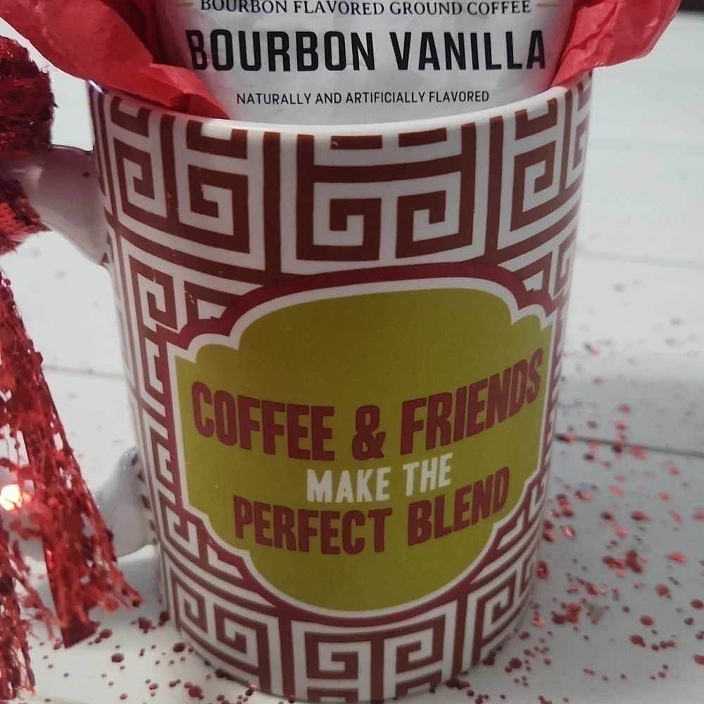 Gift Set Coffee & Friends Mug w/ Jim Beam Burbon Vanilla 4oz NWT!